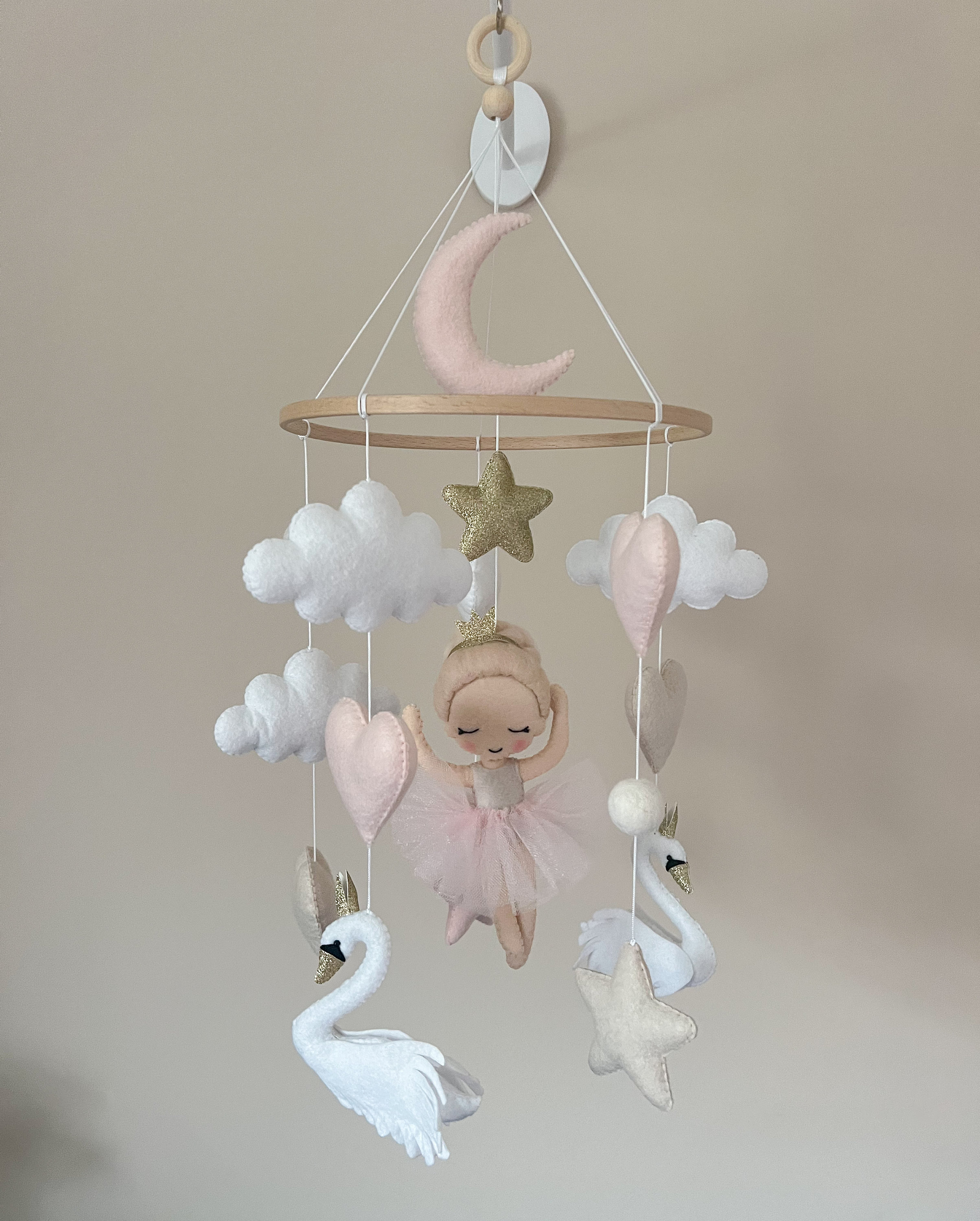 Schuller Chain, Teething Ring, Stroller Chain, Music Box, Cuddly...