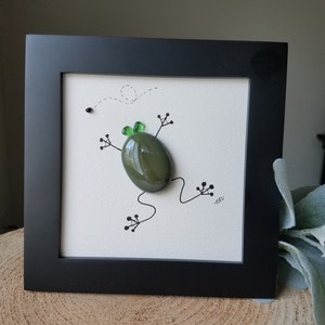 Frog Art - Pebble Art - Home Decor - Friend Gift