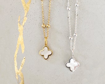 Cloverleaf necklace with mother-of-pearl in 925 sterling silver, necklace with cloverleaf pendant in 925 sterling silver, gold-plated