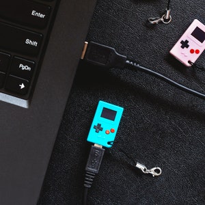 Playable Keychain Thumby™ Playable Handmade Keychain Mini Game Console Handheld | Arduino ...