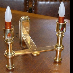 Paar schöne Belgien Vintage Art Deco Massiv Messing Wandlampen