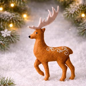 Felt Deer Sewing Pattern: DIY Woodland Ornament (PDF SVG)