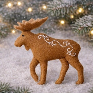 Moose sewing pattern, PDF SVG felt pattern, felt moose ornament, felt animals, Christmas ornaments, baby mobile, forest art, woodland decor
