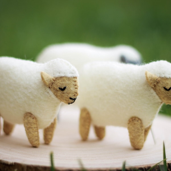 Felt Sheep sewing pattern, Lamb SVG PDF felt pattern, animals pattern, yeanling felt ornament, baby mobile pattern, farmhouse decor