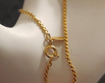 7 1/4" Vintage Sarah Coventry Goldtone Delicate Serpentine Chain Bracelet