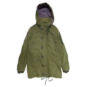 Levis Puffer Parka Jacket size M