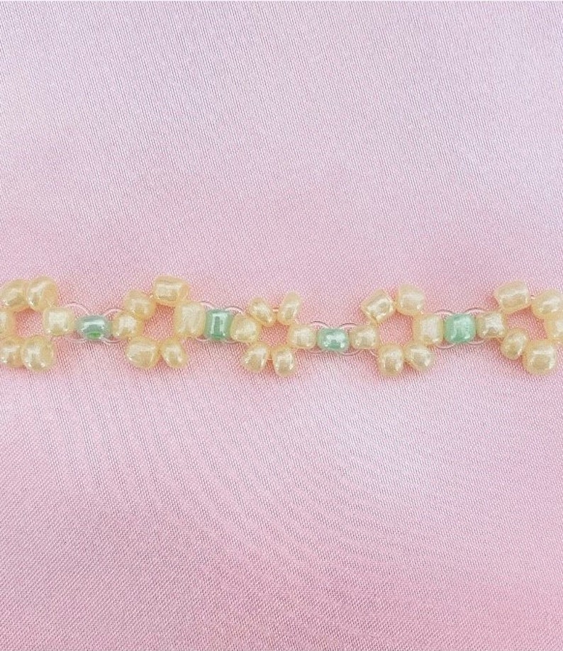 Flower Bead Choker Necklace Etsy