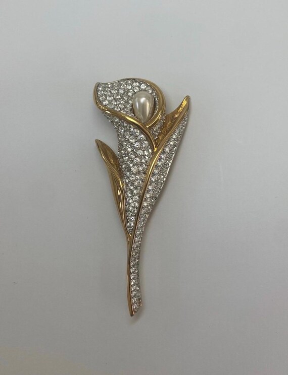 Vintage Swarovski Signed Swan Gold-Tone Crystal & Pearl Calla Lily Brooch View 2