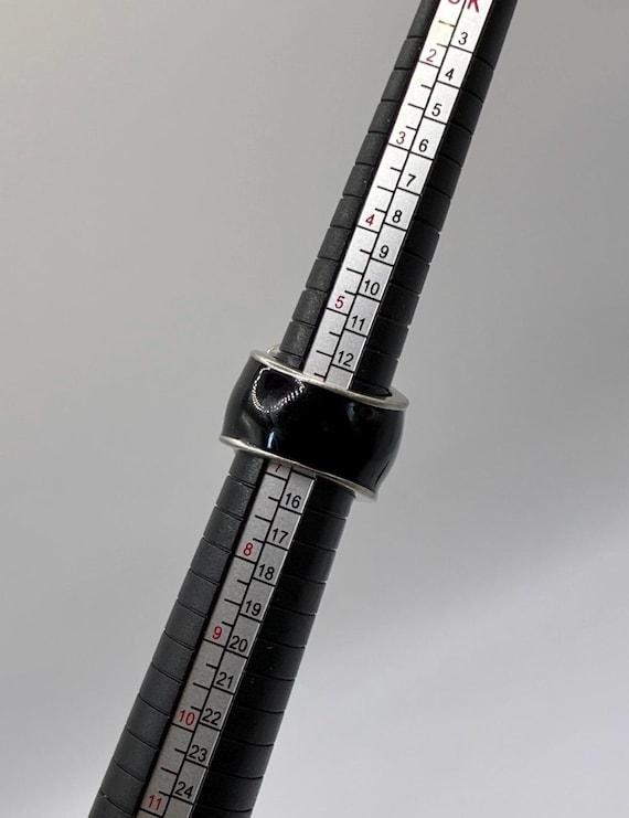 Black Enamel Silver-Tone Statement Ring Size 6.5–7 - image 10