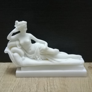Pauline Bonaparte as Venus Victrix  - Antonio Canova-  Replica 9cmH 13.5cmW Museum Copy Marble & Cast Alabaster Handmade Statue
