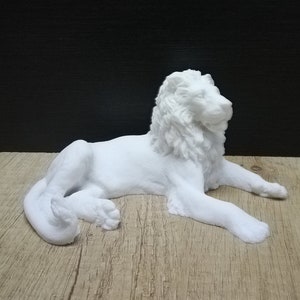 Lion Leo Animal Decor Prachtige handgemaakte Griekse sculptuur 16,5 cm-6,5&#39;&#39;B - 8 cm-3,15&#39;&#39;H wit marmer en gegoten albast handgemaakt standbeeld in Griekenland