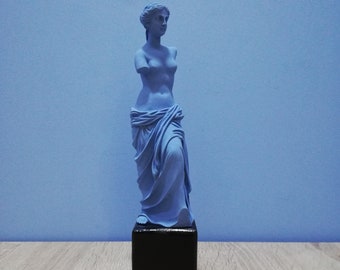 アラバスター製ヴィーナス像：手作りギリシャ女神彫刻（9.25インチ