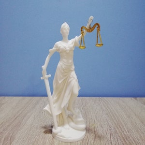 Thémis, déesse de la justice, mythologie grecque, 19,5 cm-7,67 po. Statue faite main en marbre et albâtre moulé
