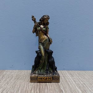 Hecate, goddess of magic 8.7cm - 3.42in Ancient Greek Mythology Unique Details Resin and Bronze Mini Statue Vintage Surfacing