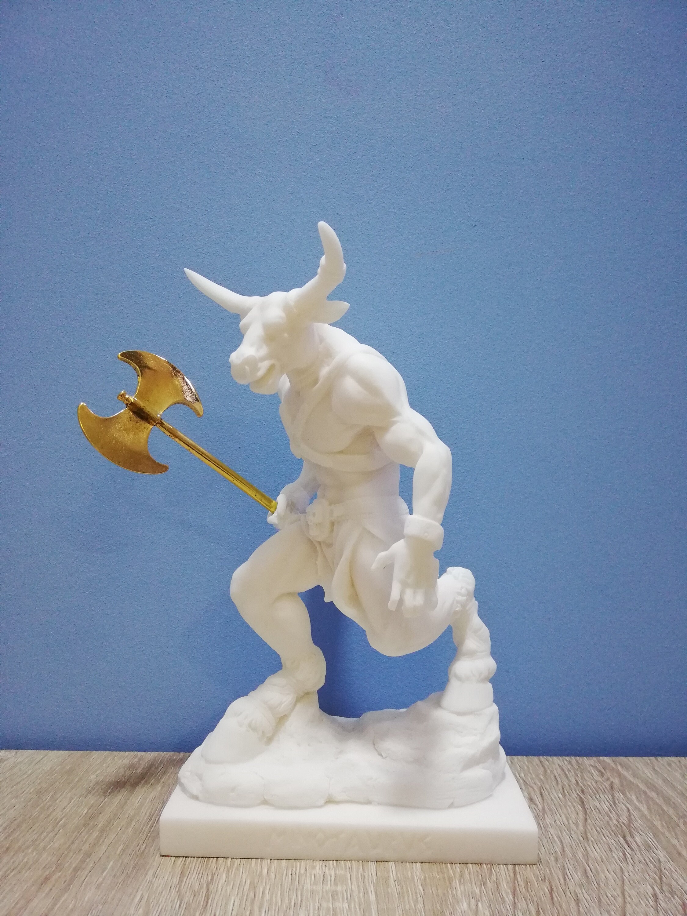 ミノタウロス 古代ギリシャの彫像 クレタ島の雄牛 21 cm-8.26 インチ
