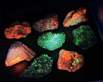 UV Reactive Willemite Franklinite Shortwave Fluorescent Mineral Display- Specimen for collectors. New Jersey