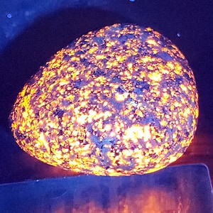 Yooperlite, yooperstone, emberlite, collectors piece fluorescent sodalite! Super bright, rare, unique, lake Superior, Upper Michigan, Yooper
