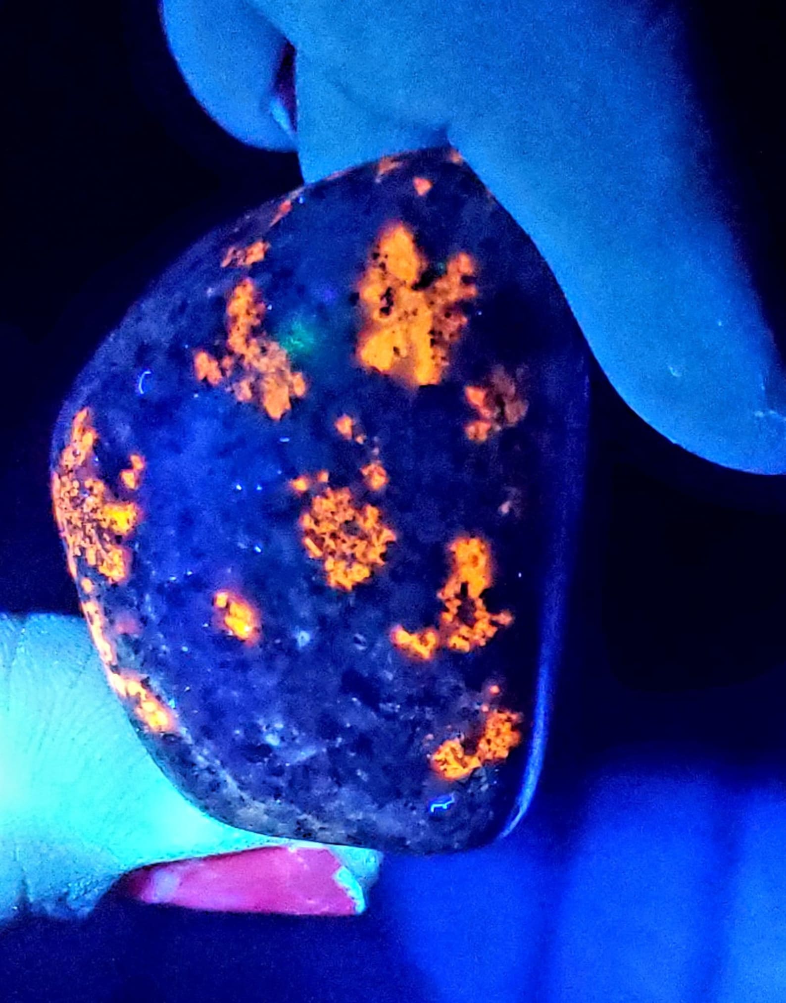 Rough Yooperlite UV Fluorescente Emberlite Incandescente Rocce Di - Foto 4