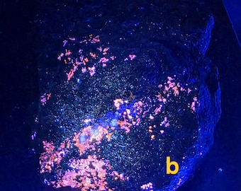 UV Reactive Sphalerite Specimen, Shortwave/longwave Fluorescent Mineral Display