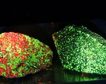 UV Reactive Willemite Franklinite Shortwave Fluorescent Mineral Display- Specimen for collectors. New Jersey