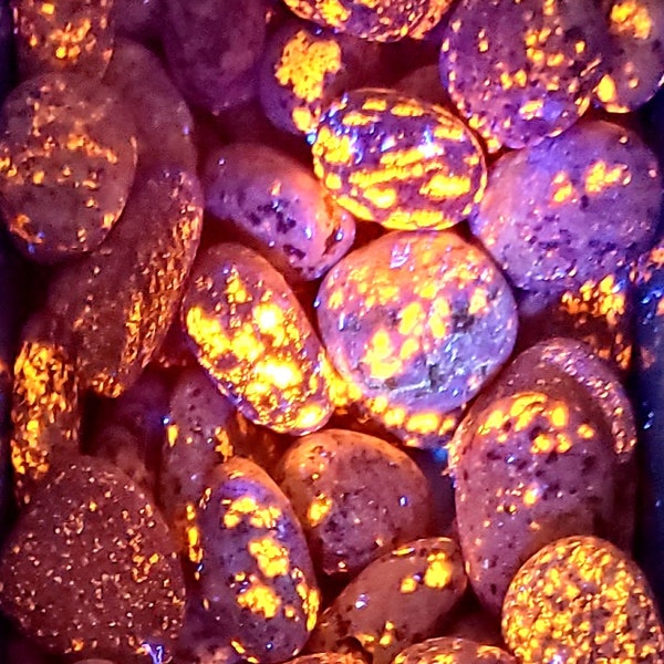 Yooperlite .5-.9 oz, Yooperstone, Fluorescing Sodalite, Emberlite, Healing/glowing rock! stone/gem/mineral glowing rock- unique!!! Uv Glow