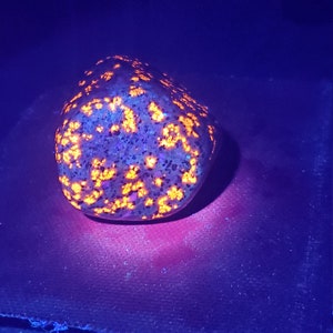 Yooperlite, yooperstone, emberlite, collectors piece fluorescent sodalite! Super bright, rare, unique, lake Superior, Upper Michigan, Yooper