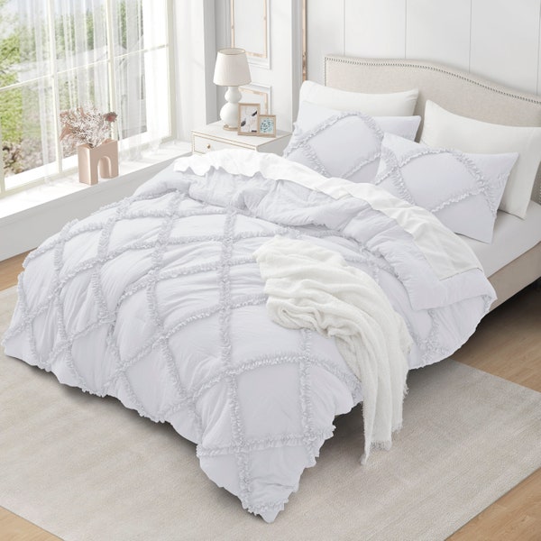 Bedding Set White, Boho Comforter Bedding Lightweight for Bedroom, Queen King Home Decor 3PC Farmhouse Bedding Set Ruffled Diamond-Stitched