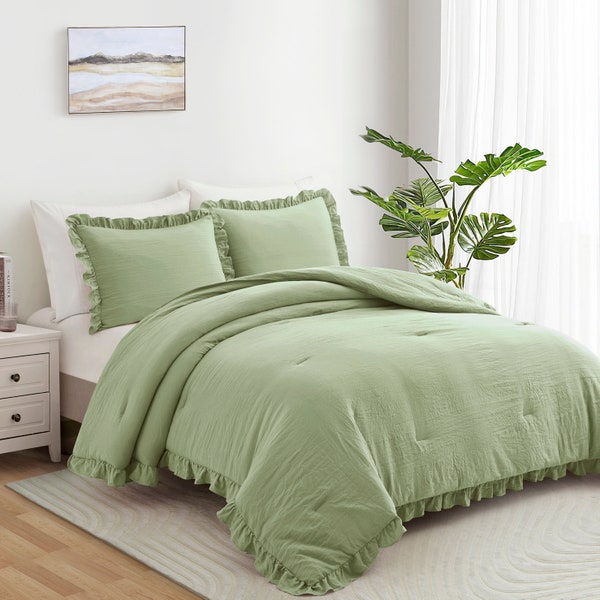 Comforter Set，Bedspreads Quilt Set Ruffle Queen King Size for Bedroom, 1 Comforter and  2Pillow Shams Polyester Decor Boho Bedding Set Green