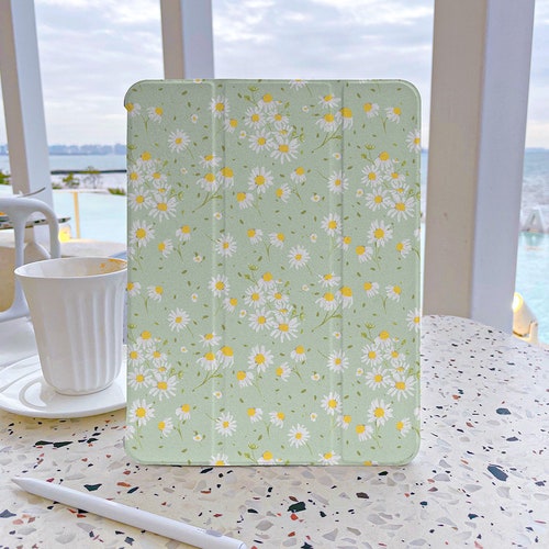 Green Wildflower iPad Case 7th Generation iPad Case with Pencil Holder iPad Case 9 Generation 10.2 Soft Back Cover For iPad Air 4/5