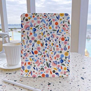 Bright wild flowers pattern iPad Case 7th Generation iPad Case with pencil holder iPad Case 9 Generation 10.2 Soft Back Cover For iPad Air 4