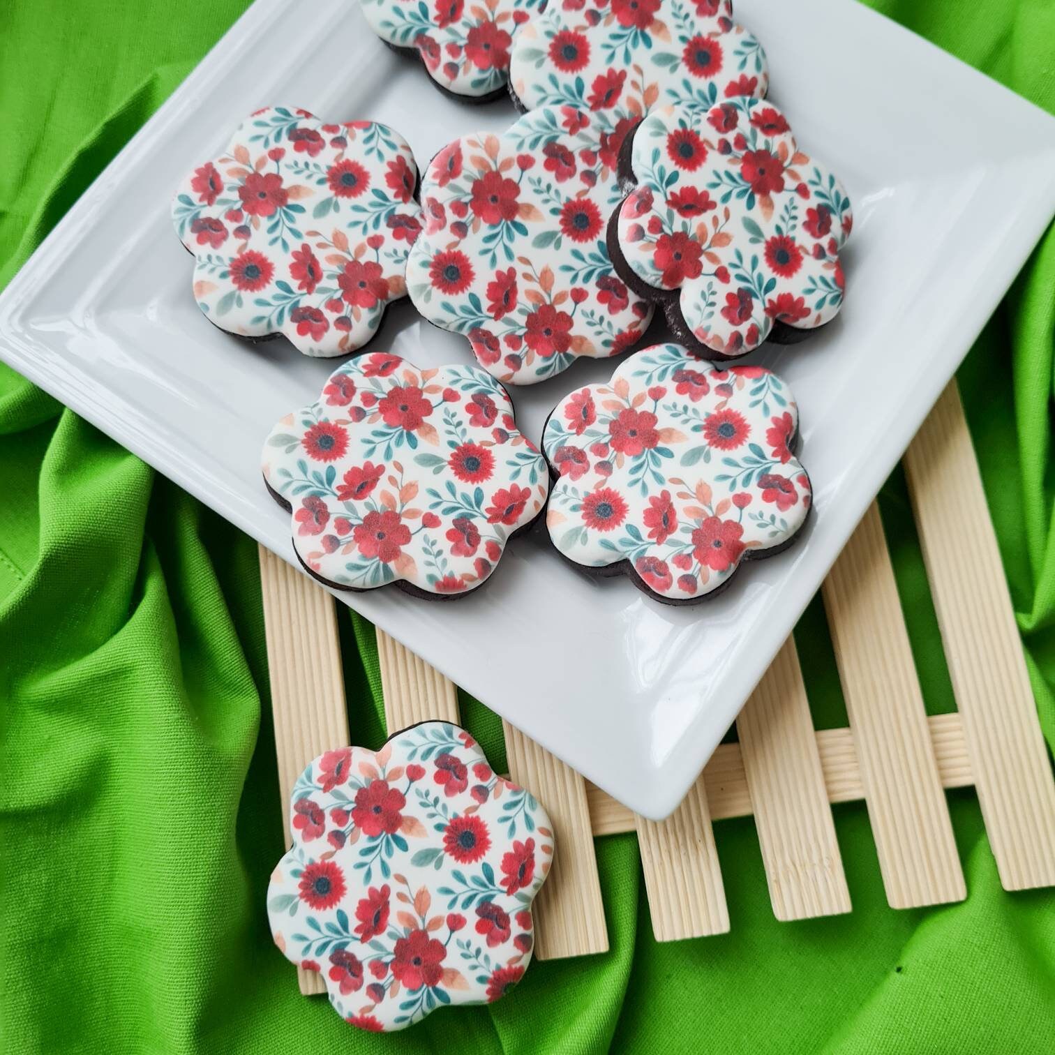 Floral Biscuit Gift Box: Bespoke Cookies, Thank You Gift