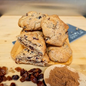 American Style Cinnamon & Raisin Cookies, 6 or 12 pieces, Gourmet Cookies, Soft Cookies