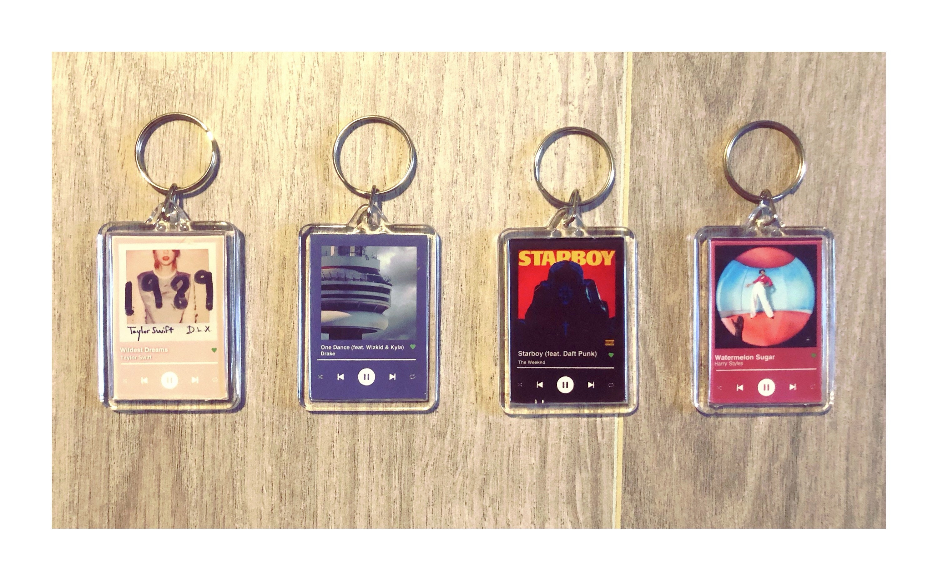 Music Player keychain Etsy
