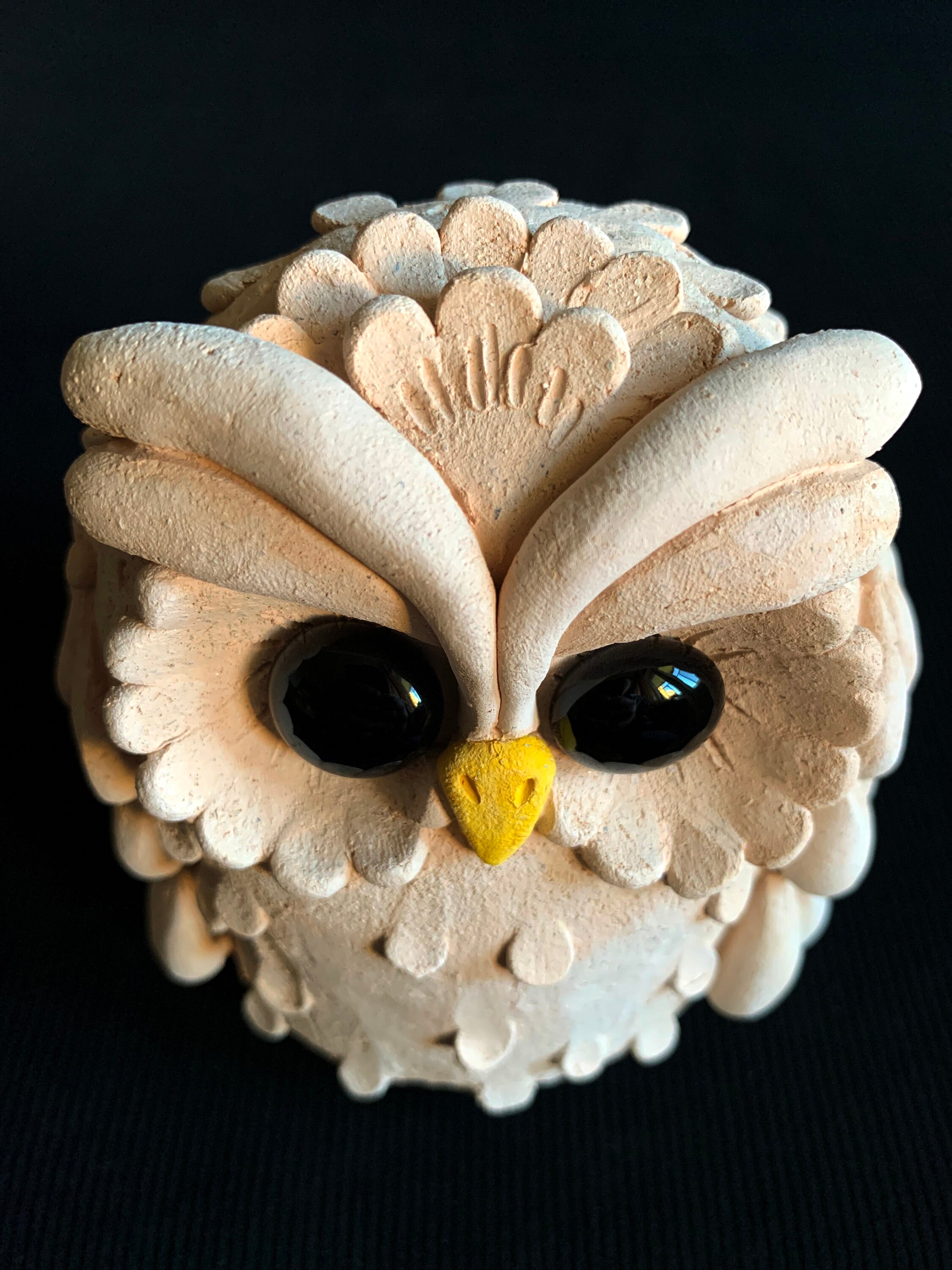 手作りの陶器製フクロウの彫刻：知恵の象徴 - Etsy 日本