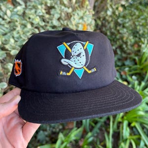Vintage Style Anaheim Mighty Ducks Hat - Hockey - similar to Starter and Sports Specialties 90’s retro SnapBack NHL