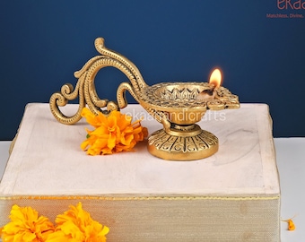 Brass Diya with Handle for Home Temple, Oil Wick Pooja Aarti Diya , Indian Handcrafted Deepak for Home Decor Handmade Lamp