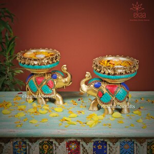 Elefant Urli Messingschüsseldekor Kompliziertes Design Urli-Schwimmende Blumenkerzen Handgefertigtes Gefäß für Diya Indianerkunst, ethnisches Prunkstück