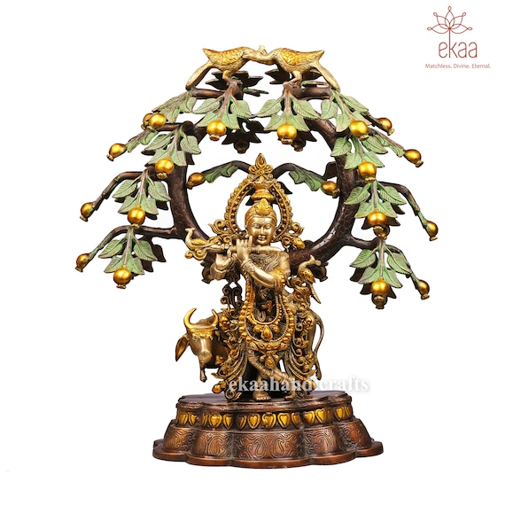 真鍮製のクリシュナ像と木、53 CM の大きなサイズのクリシュナ真鍮像