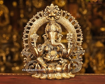Ídolo de Ganesha de latón de 24 cm hecho a mano / Estatua de Ganpati para el hogar, templo, mandir y decoración espiritual / Escultura de Ganpati como regalo para puja de dios hindú