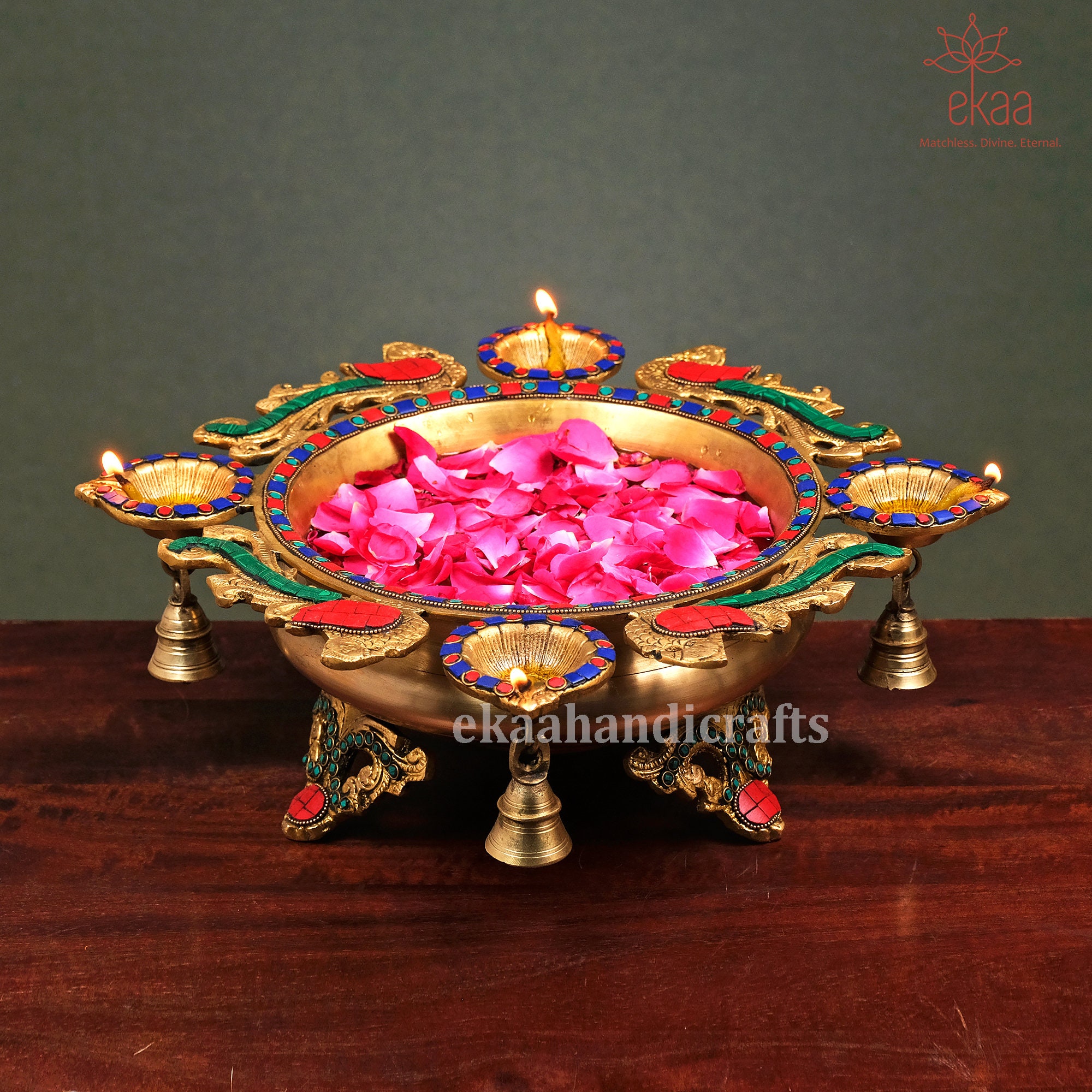 Brass Urli Traditional Bowl with 4 Diya holders, Brass Statue for Corner Table, Urli Decor, Brass Home Decor Flower Uruli, Floating Diya Pot