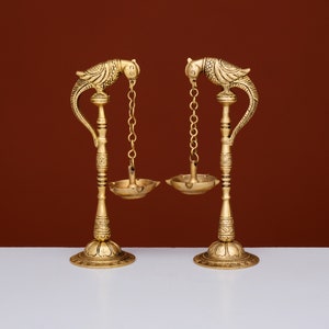 Papagei Messing Ghee Lampe mit Glocke | 17 cm Traditioneller Öl-Deepak-Ständer | Handgefertigte Messing Dekorative Diya für Puja & Home Decor, Geschenke