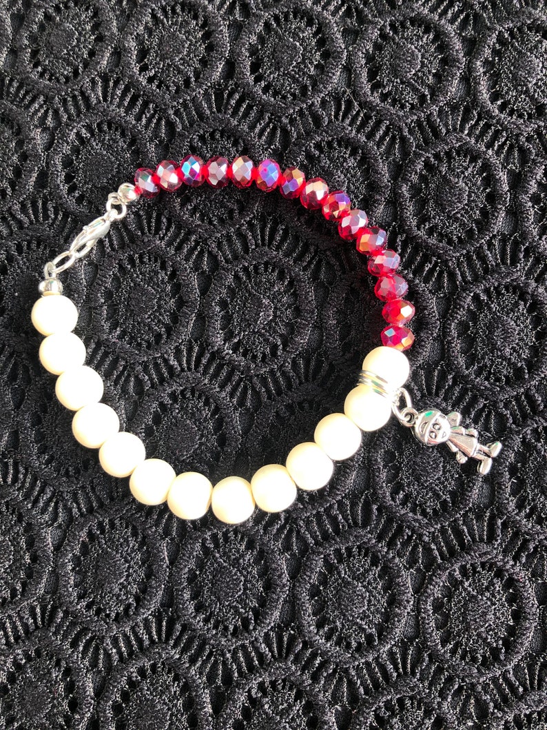 Pearl bracelet Red crystal Bracelet Charm bracelet