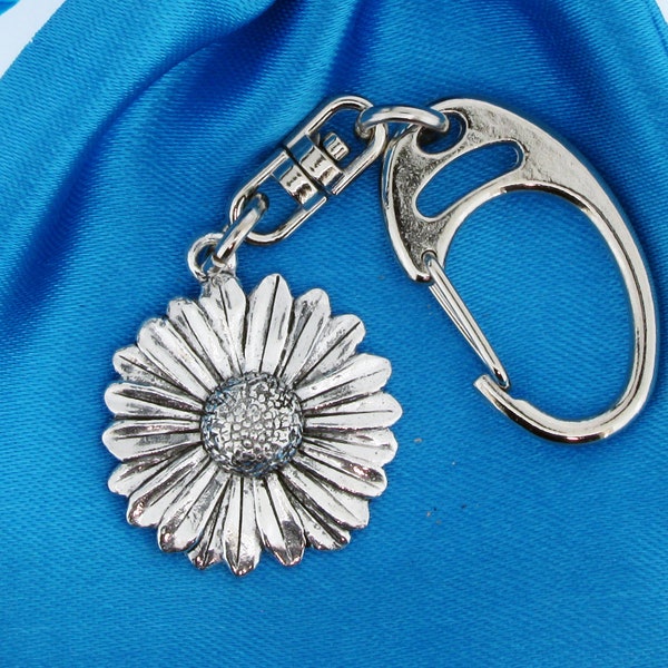 Daisy pewter keyring