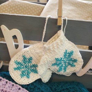 Mitten ornament