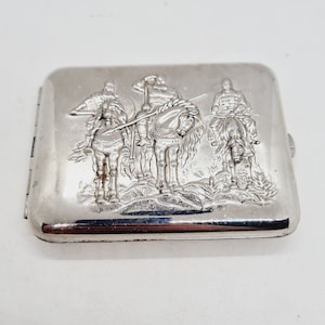 Portasigarette Vintage Soviet Box - Ilya Muromets, Dobrynya Nikitich e Alyosha Popovich eroi scatola di sigarette realizzata in URSS negli anni '70