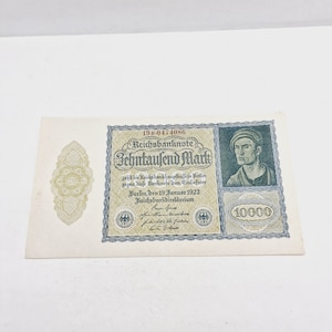 10000 Reichsbanknote of 1922 - Vintage German Reichsbanknotes printed in Germany in 1922