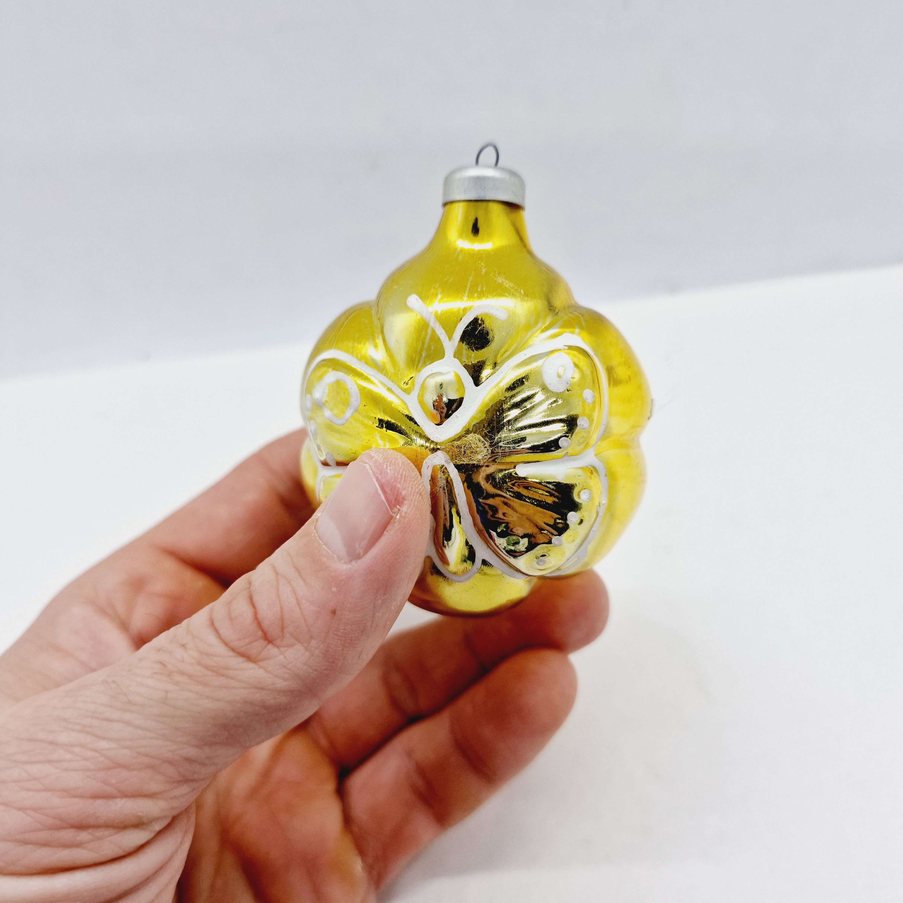 ソビエトの蝶のクリスマスオーナメント - 1970年代にソ連で作られた