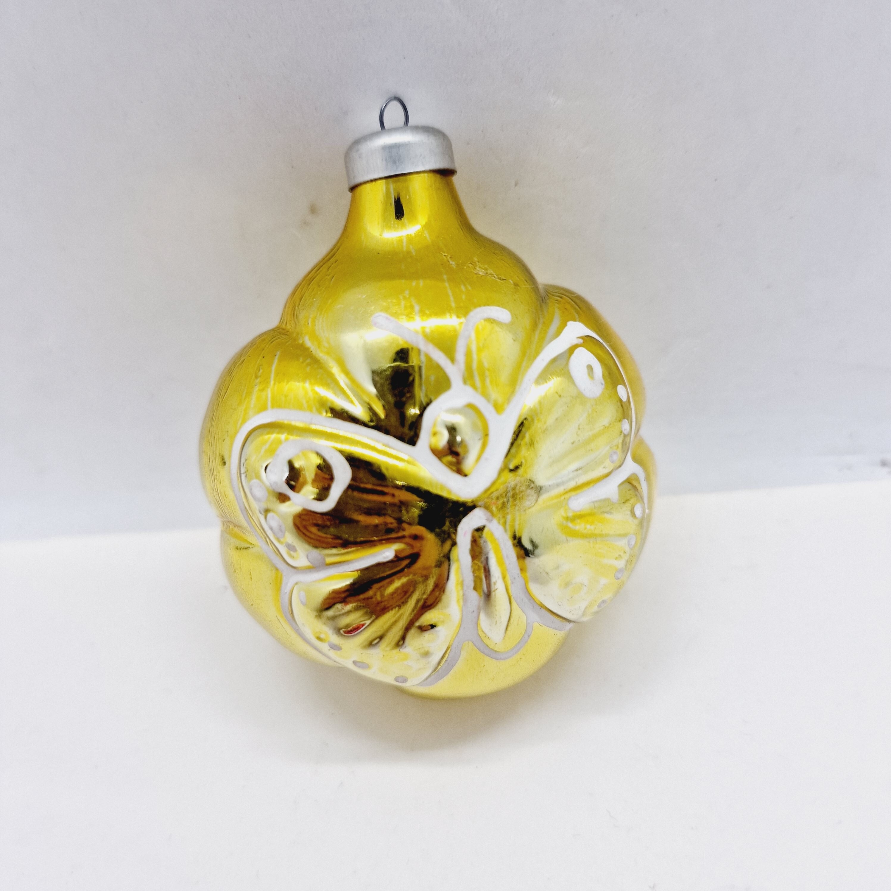 ソビエトの蝶のクリスマスオーナメント - 1970年代にソ連で作られた