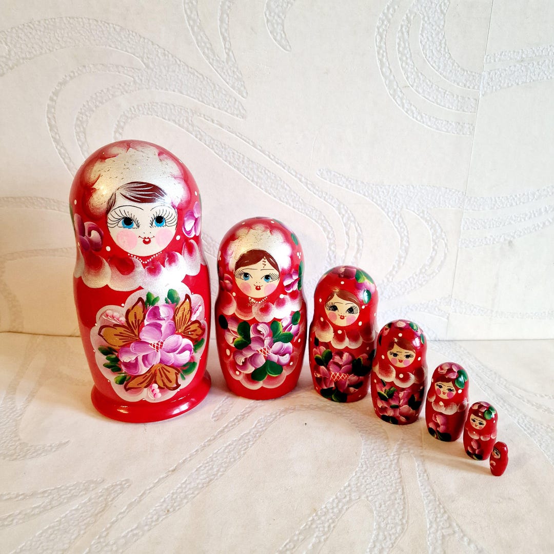 MATRIOCHKA 5 Poupées Russes 1992 peintes a la Main 17cm