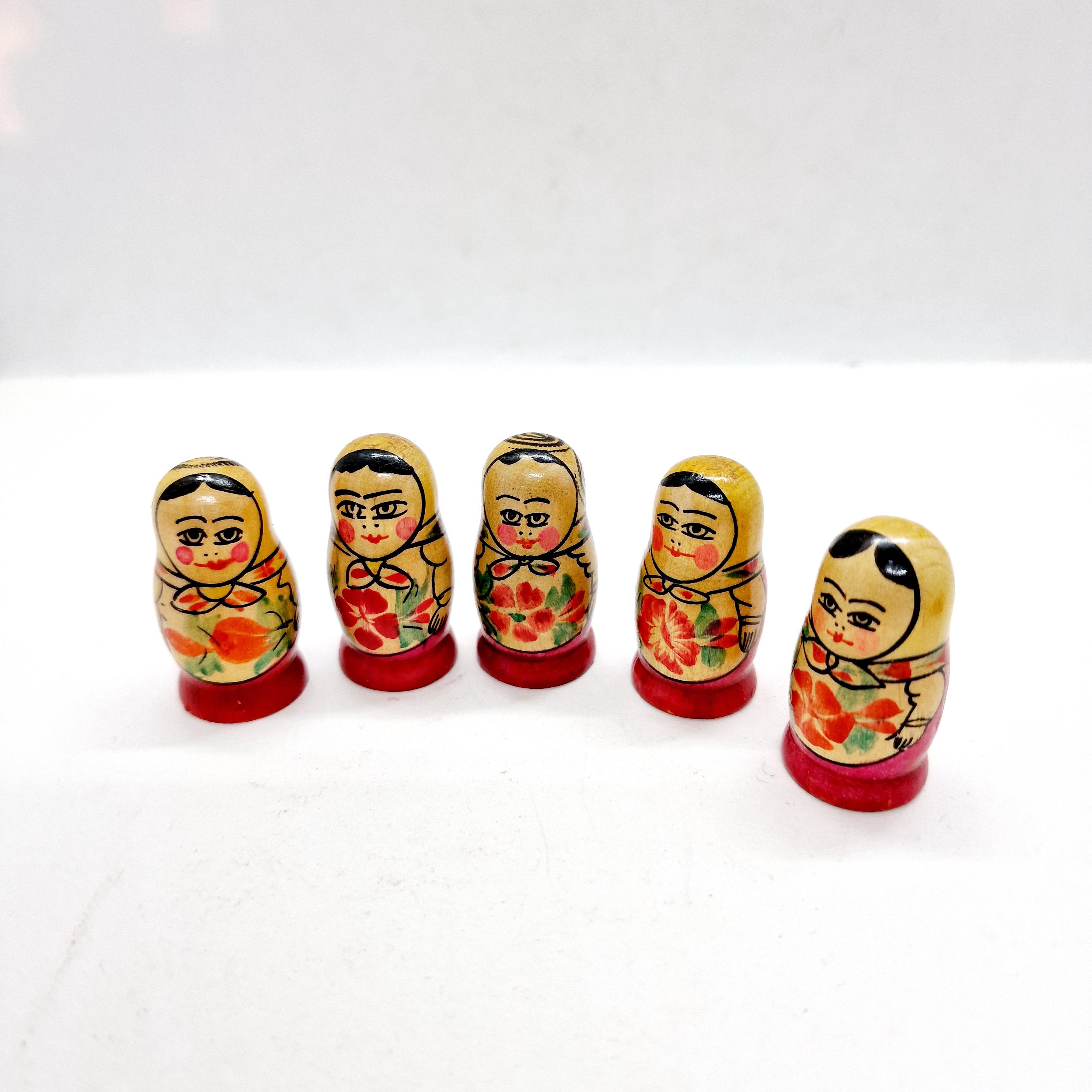 Poupées russes matriochkas vintage